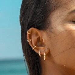 Louise 21 Louise -Olivia Jewelry 139A0876 befece17 0b35 4be1 a59c 384e2ca0ebe2