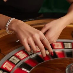 Héloïse -Olivia Jewelry 4 5 NEBULEUSE CASINO12copie