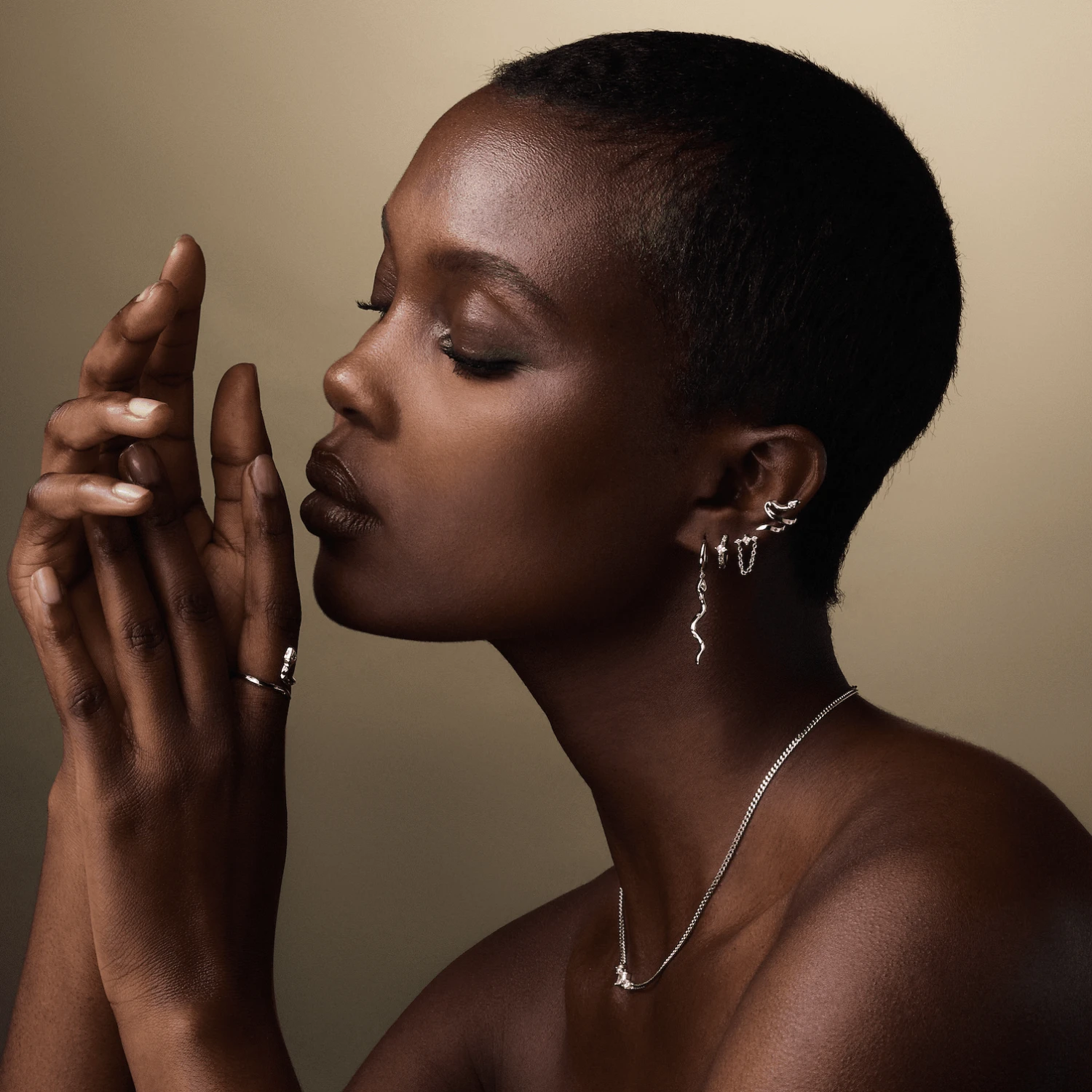 Puce Isis Blanche 10 Puce Isis Blanche – Image 8